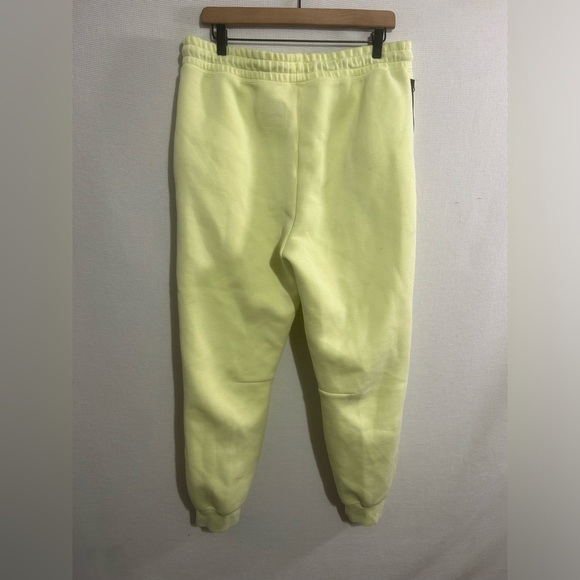 Men’s neon Nike sweatpants - Picture 6 of 6